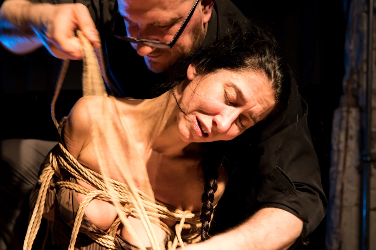 discover-kinbaku-performances-portfolio-12